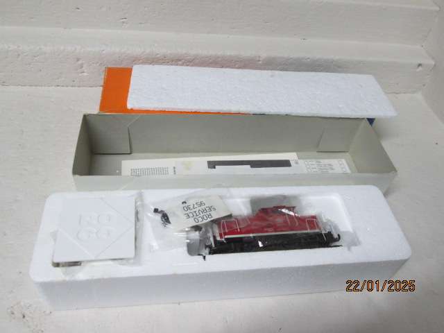 HO SCALE - ROCO - DB RED DIESEL LOCOMOTIVE - BOXED