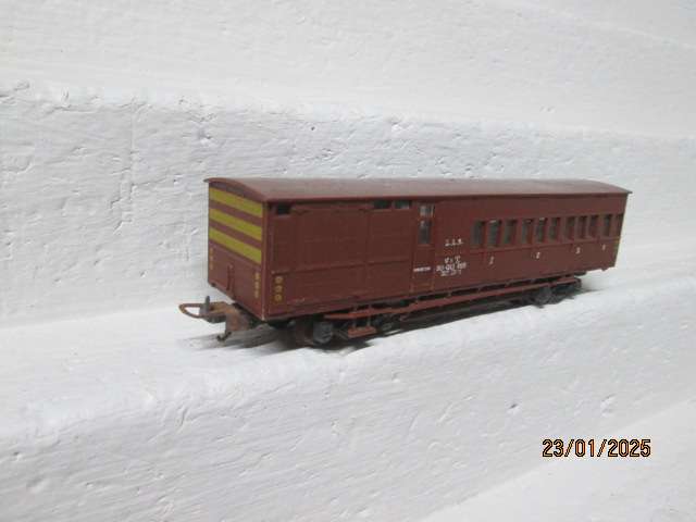 HO SCALE - LIMA - SAR - V8 GUARDS VAN