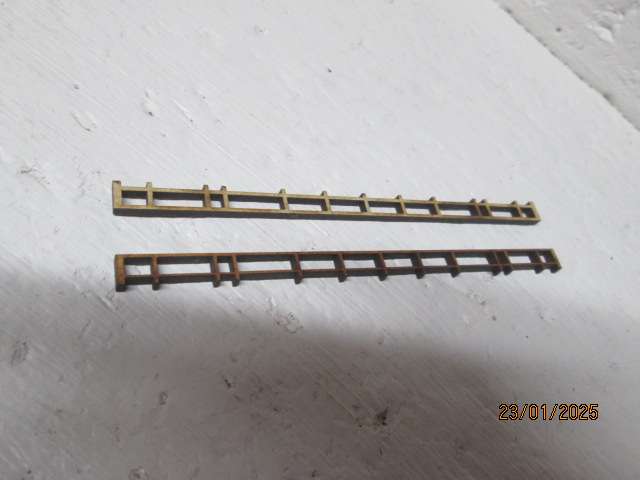 HO SCALE - LIMA - SAR - V8 GUARDS VAN