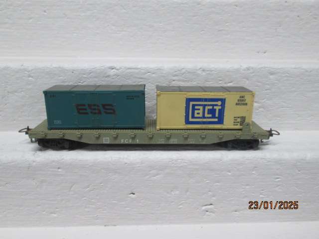 HO SCALE - LIMA - FCF CONTAINER WAGON