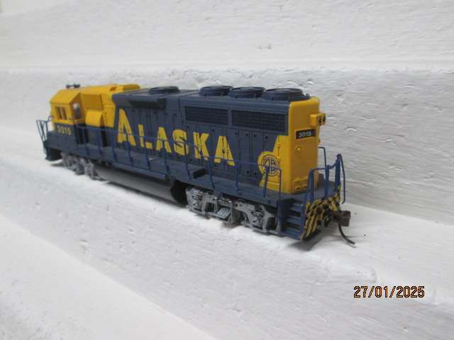 HO SCALE - BACHMANN - ALASKA DIESEL LOCOMOTIVE