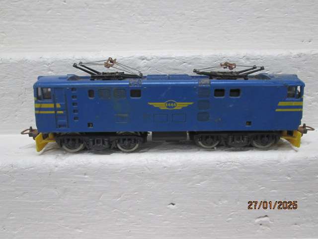 HO SCALE - LIMA - SAR -BLUE 5E ELECTRIC DUMMY LOCOMOTIVE