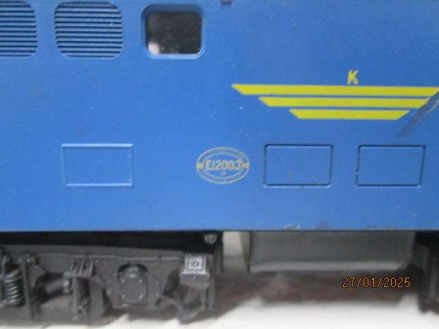 HO SCALE - LIMA - SAR -BLUE 5E ELECTRIC LOCOMOTIVE (E12003 - VERY RARE)