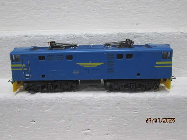 HO SCALE - LIMA - SAR -BLUE 5E ELECTRIC LOCOMOTIVE (E12003 - VERY RARE)