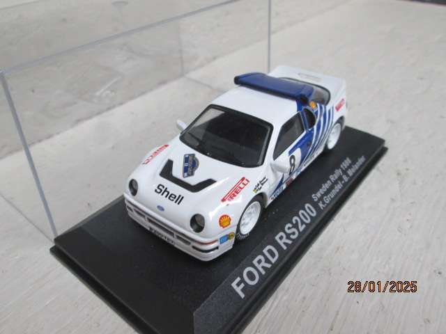 DIE CAST 1:43 SCALE - RALLY CAR -  FORD RS 200