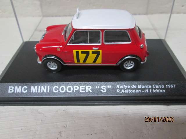 DIE CAST 1:43 SCALE - RALLY CAR -  BMC MINI COOPER S