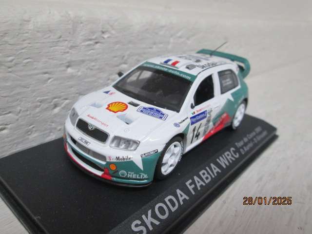 DIE CAST 1:43 SCALE - RALLY CAR -  SKODA FABIA WRC