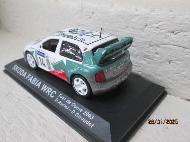 DIE CAST 1:43 SCALE - RALLY CAR -  SKODA FABIA WRC