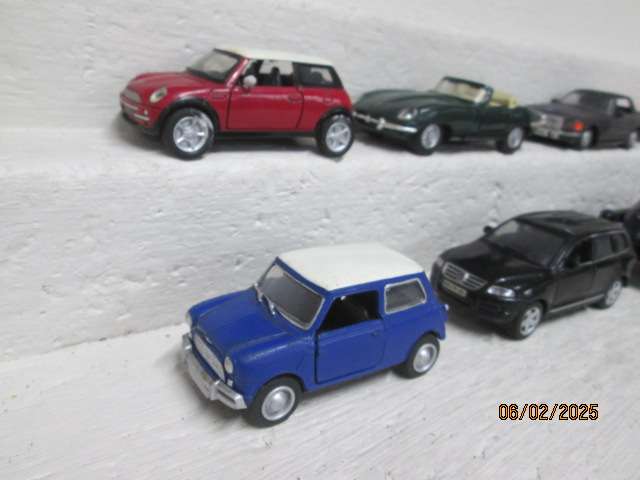 1:43 SCALE - VARIOUS DIE CAST MODELS - X8