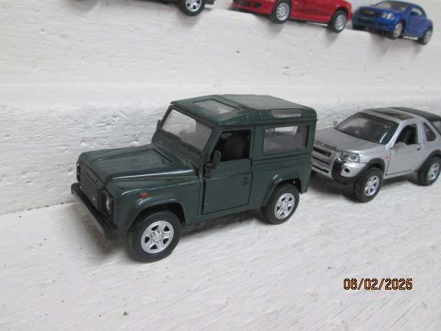 1:32 SCALE - VARIOUS DIE CAST MODELS - X6