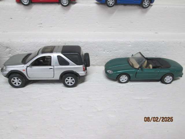 1:32 SCALE - VARIOUS DIE CAST MODELS - X6