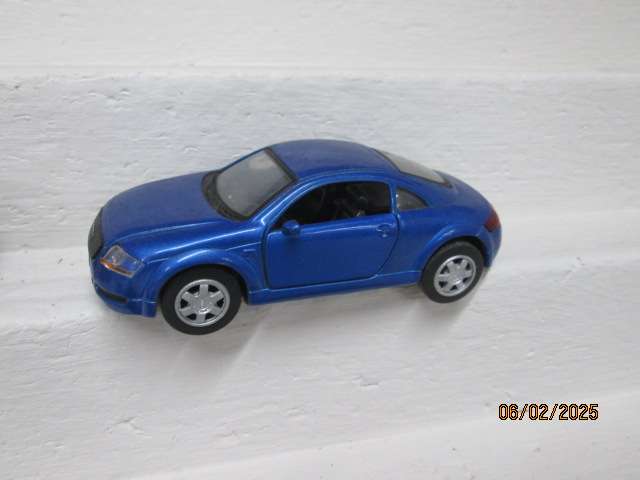 1:32 SCALE - VARIOUS DIE CAST MODELS - X6