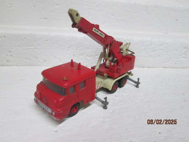 SIKU - KRUPP S501 DIE CAST CRANE TRUCK