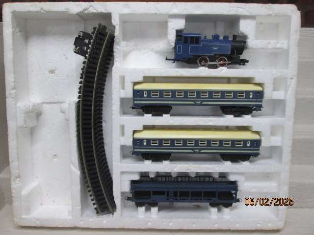 HO SCALE - LIMA - SAR BLUE EXPRESS TRAIN SET - BOXED