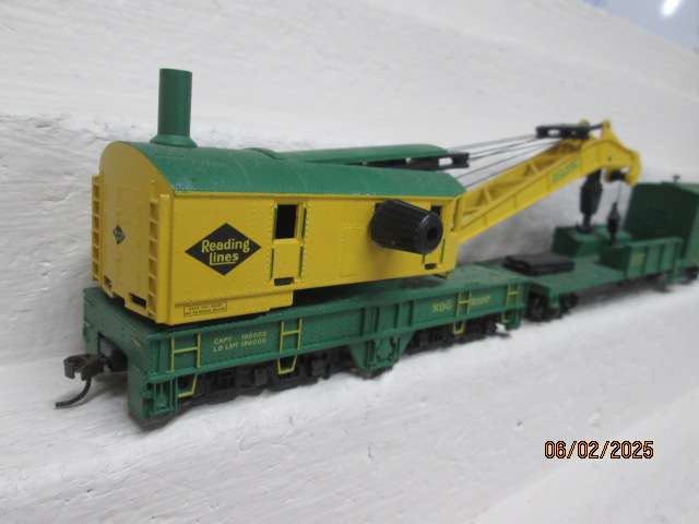 HO SCALE - BACHMANN - READING LINES CRANE SET