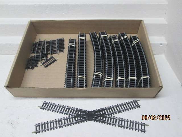 HO / OO SCALE - BACHMANN - TRACK X64 PIECES