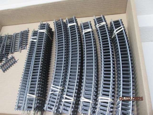 HO / OO SCALE - BACHMANN - TRACK X64 PIECES