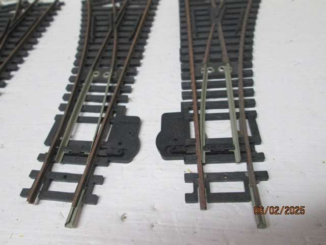 HO / OO SCALE - HORNBY- TRACK X42 PIECES