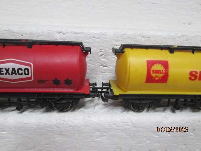 OO SCALE - HORNBY - PETROL TANKERS - X2