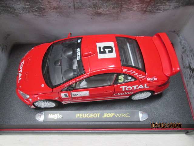 1:18 SCALE - DIE CAST - MAISTO - PEUGEOT 307 WRC RALLY CAR - BOXED