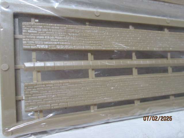 HO / OO SCALE - STONEWALLING - X8 PIECES