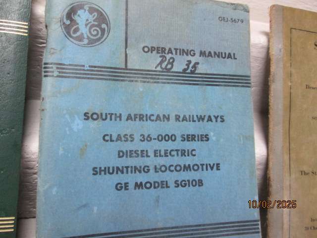 SAR - LOCOMOTIVE HAND BOOKS - X4
