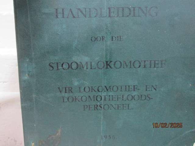 SAR - LOCOMOTIVE HAND BOOKS - X4