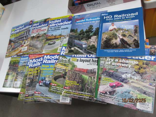 MODEL RAIL ROADER MAGAZINES - X15