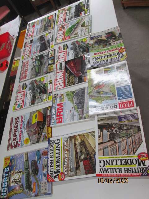 HO / OO SCALE - MAGAZINES - X15