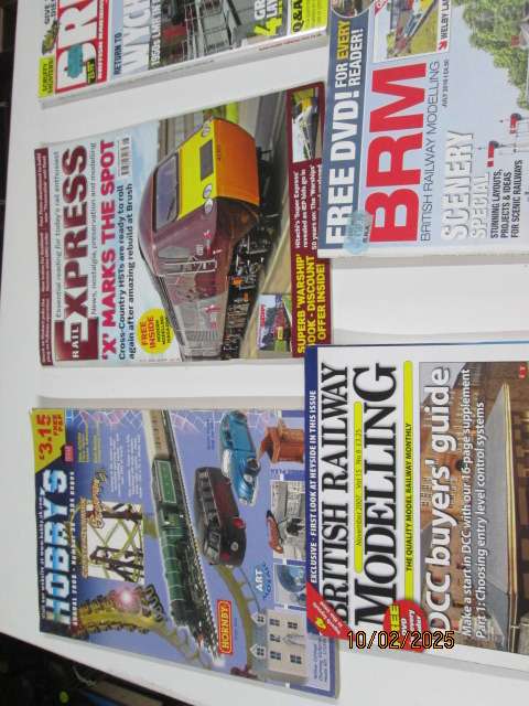 HO / OO SCALE - MAGAZINES - X15