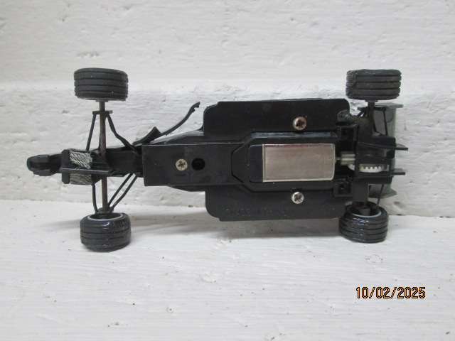 SLOT CAR - 1:32 SCALE - JADA TOYS  McCLAREN F1