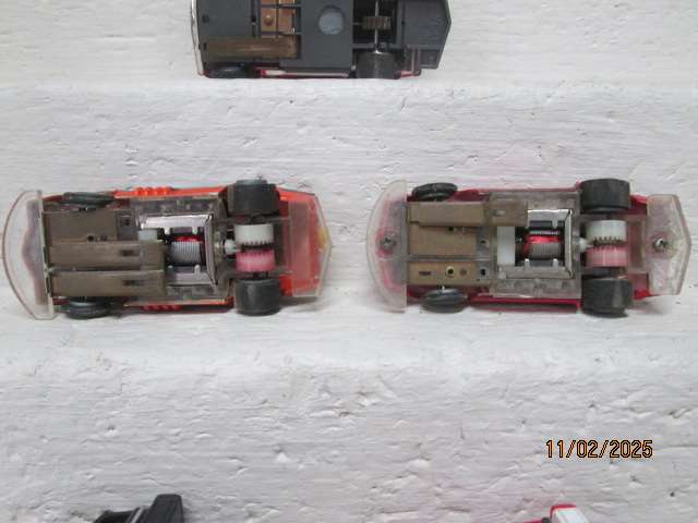 HO / OO SCALE - SLOT CARS - X9