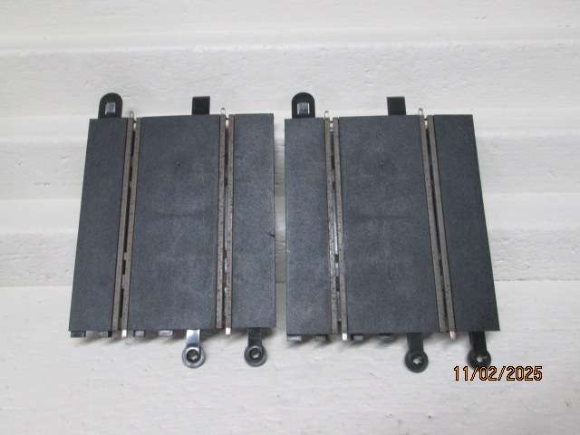 SLOT CARS - 1:32 SCALE - SHORT CONVERSTION STRAIGHTS - FROM SCX TO HORNBY TRACK