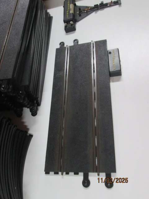 SLOT CARS - 1:32 SCALE - HORNBY / SCX TRACK & EQUIPMENT - LARGE AMOUNT