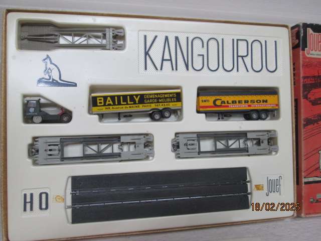 HO SCALE - JOUEF - KANGOUROU -ROAD TRAILER OFFLOADING SET -BOXED