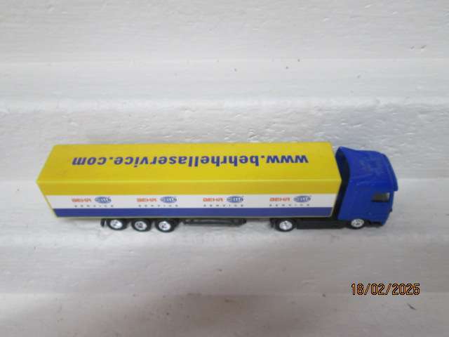 HO SCALE - MERCEDES ACTROSS - HELLA ROAD TRUCK & TRAILER