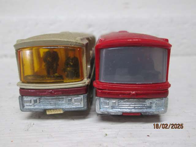 HO SCALE - MAJORETTE - BUSES - X2