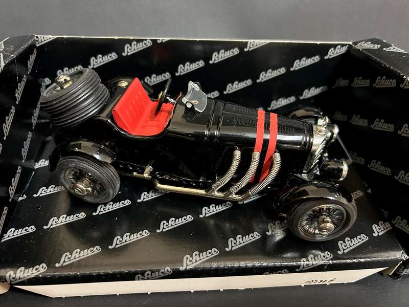 Schuco Studio V Mercedes Benz