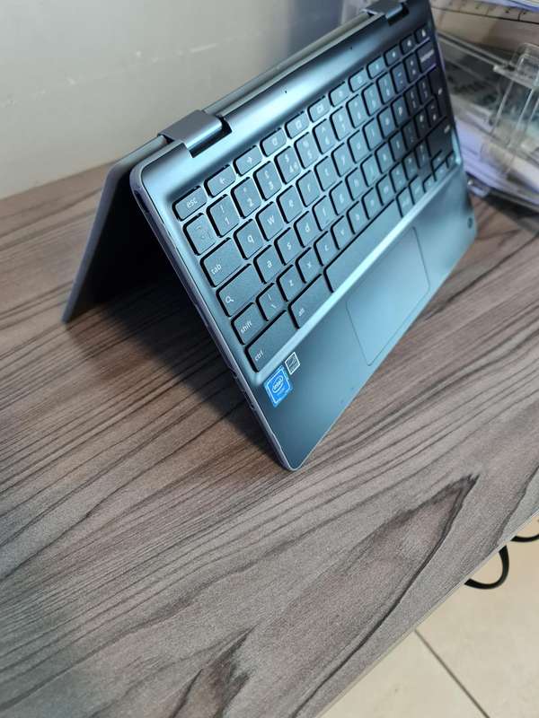 ASUS C214M FLIP CHROME BOOK - CELERON N4020 - 4GB - 32GB STORAGE - 11.6 INCH TOUCH SCREEN