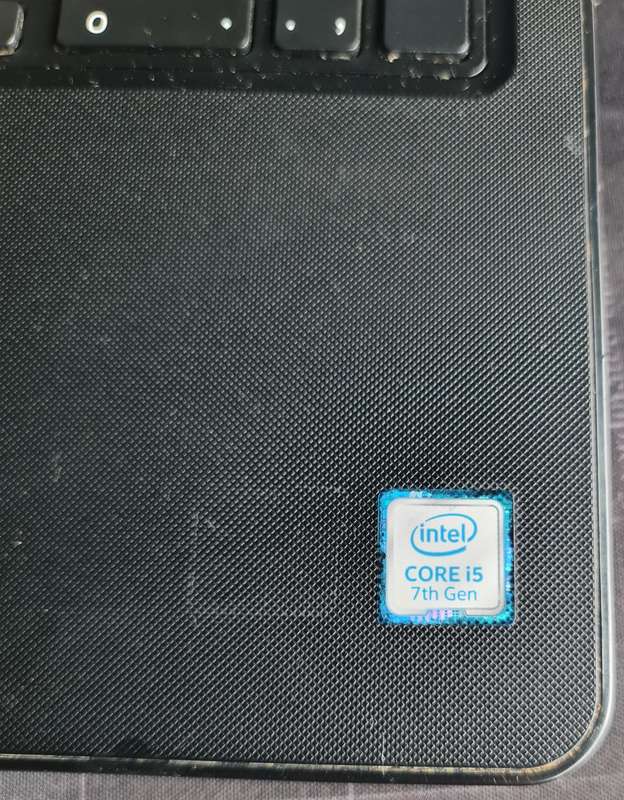 DELL INSPIRON 15-3567 - CORE i5 7TH GEN - 8GB - 256GB - RADEON AMD M330 2GB DEDICATED GRAPHICE, 15.6