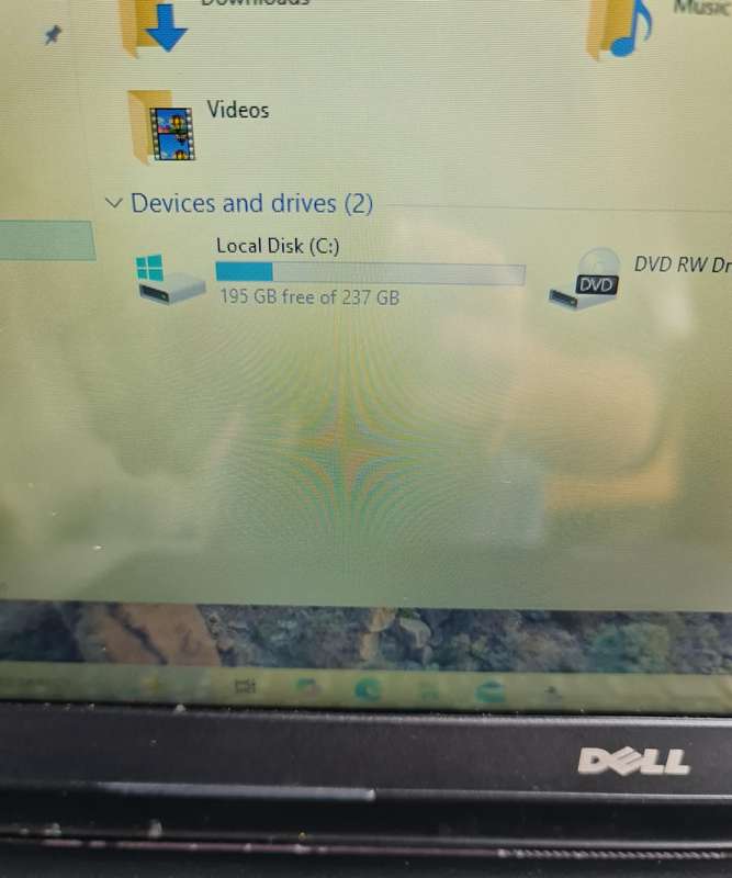 DELL INSPIRON 15-3567 - CORE i5 7TH GEN - 8GB - 256GB - RADEON AMD M330 2GB DEDICATED GRAPHICE, 15.6