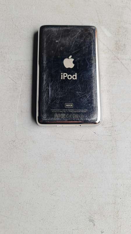 APPLE iPOD 7TH GEN - LATE 2008 - 160GB