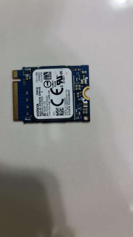 256GB SSD HARD DRIVE - AS PER PICTURES - FULL WORKING CONDITION