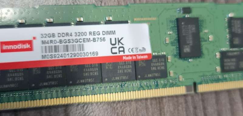 LATE ENTRY - BRAND NEW - 32GB DDR4 - 3200MHZ - SERVER MEMORY - REGISTERED - 4 AVAILABLE