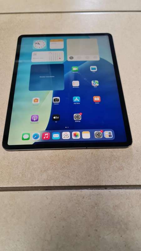 APPLE IPAD PRO 12.9 (4TH GEN) - A2332 - 2020 MODEL - 256GB - WIFI AND CELLULAR