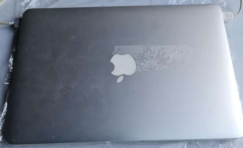MACBOOK PRO 13 - RETINA DISPLAY - LATE 2012 MODEL - 8GB MEMORY - 128GB SSD HARD DRIVE