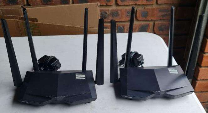 2 x TENDA AC1200 SMART DUAL-BAND WIFI ROUTER - FULL WORKING CONDITION - ONE BID FOR BOTH ROUTERS