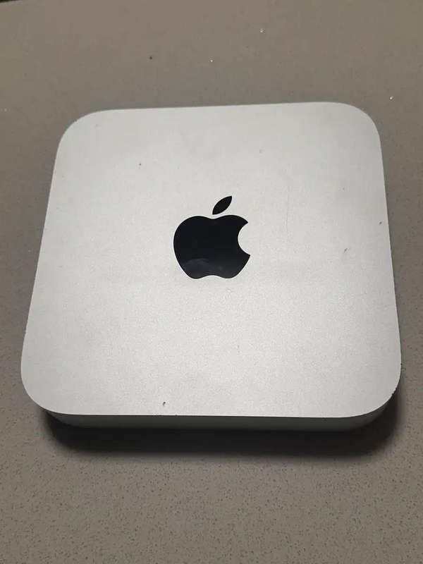 APPLE MAC MINI - M1 CHIP - 8GB MEMORY - 256GB SSD HARD DRIVE