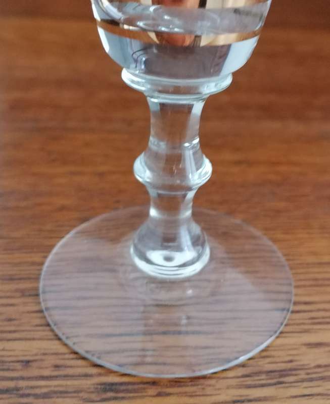 Gold Rings Design VGC Sherry, Vodka Glasses