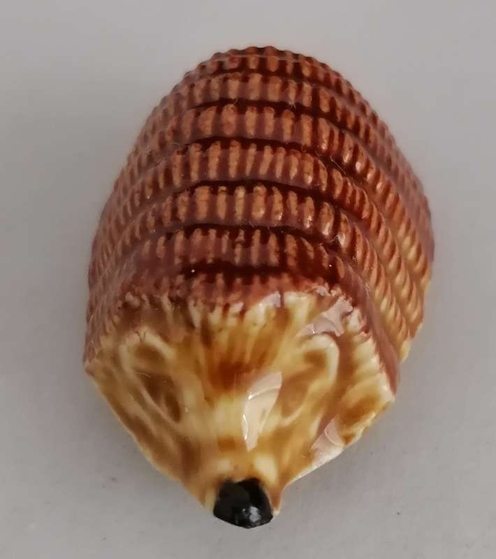 Wade Mini Ceramic Brown Whimsies Hedgehog